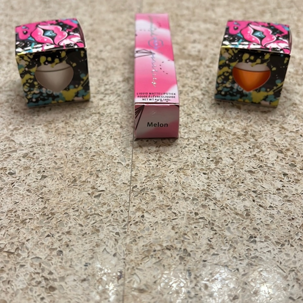 Eye and lip bundle